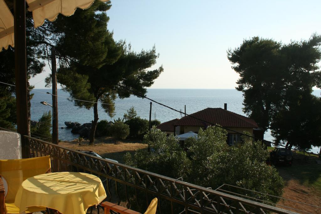 Xenios Loutra Village Karnagio Pokoj fotografie